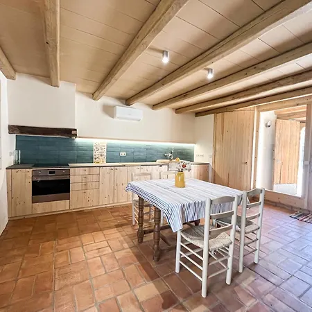 El Lledoner Boutique House *